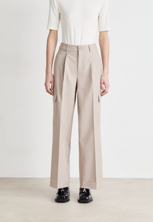 Calvin Klein Jeans RELAXED LEG TAILORED PANT