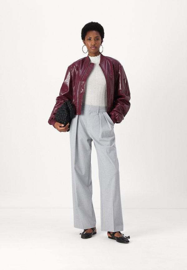 Good American SUITING GOOD 90S PLEATED