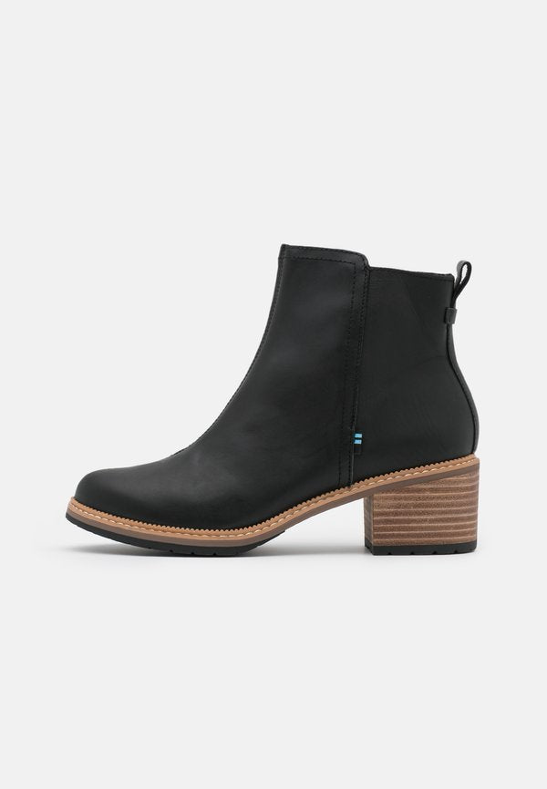 TOMS MARINA