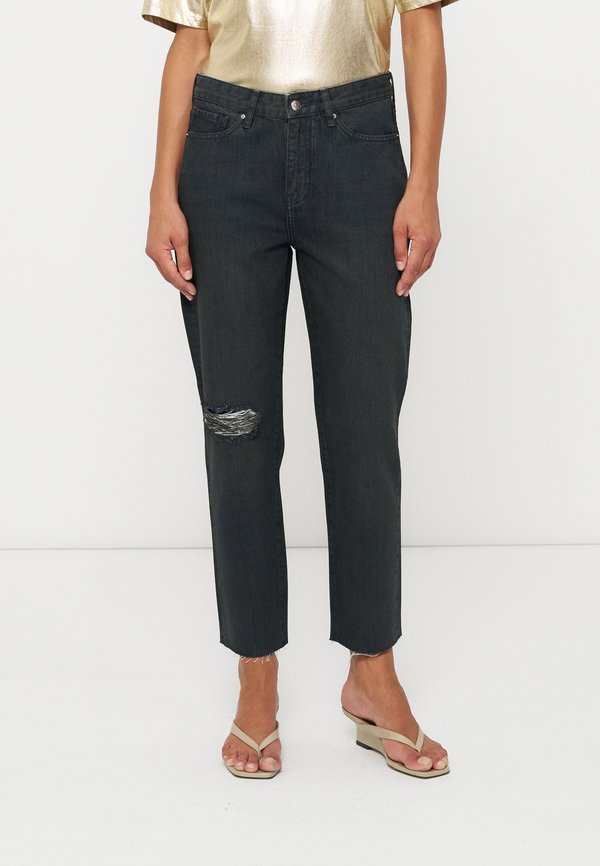 Armani Exchange