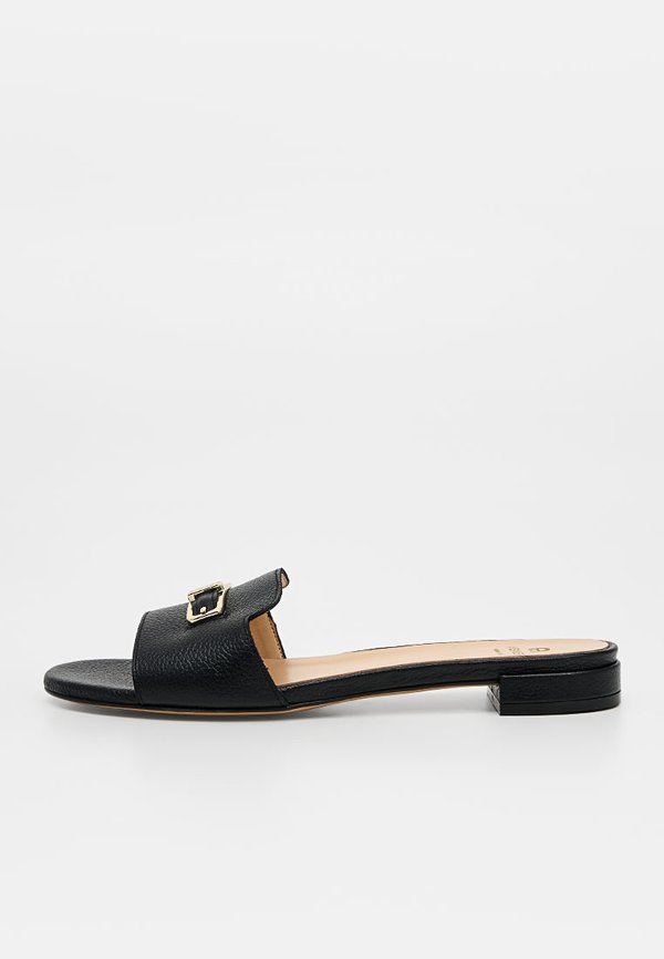 AIGNER LEONORA