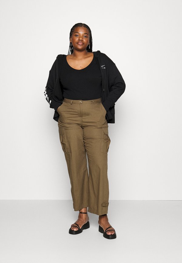 Vero Moda Curve VMCCHARLOTTE PANT