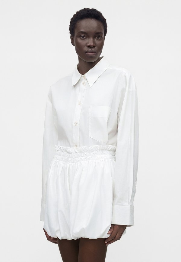 Norma Kamali PEASANT PUFF