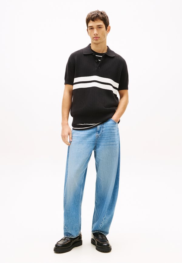Tommy Jeans TOMMY BADGE REGULAR FIT KNIT POLO SHIRT