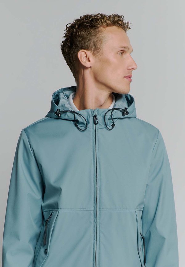 NO EXCESS HOODED