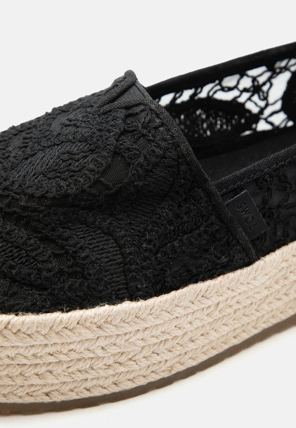 TOMS VALENCIA