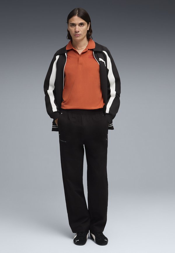 Puma PORSCHE LEGACY ESSENTIALS POLO - Polo shirt - amarena