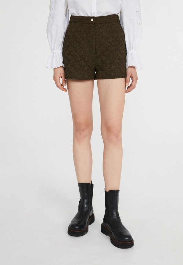 Claudie Pierlot EMMA
