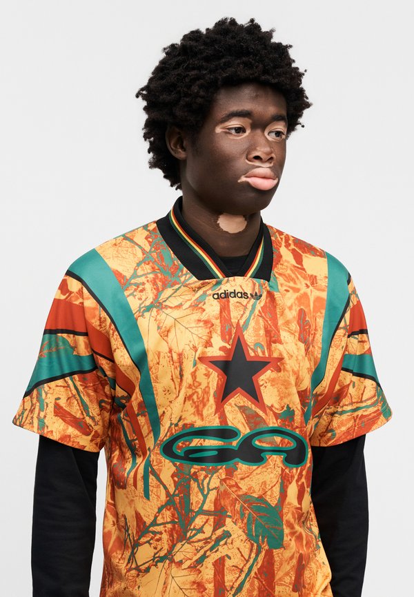 adidas Originals GRAPHIC