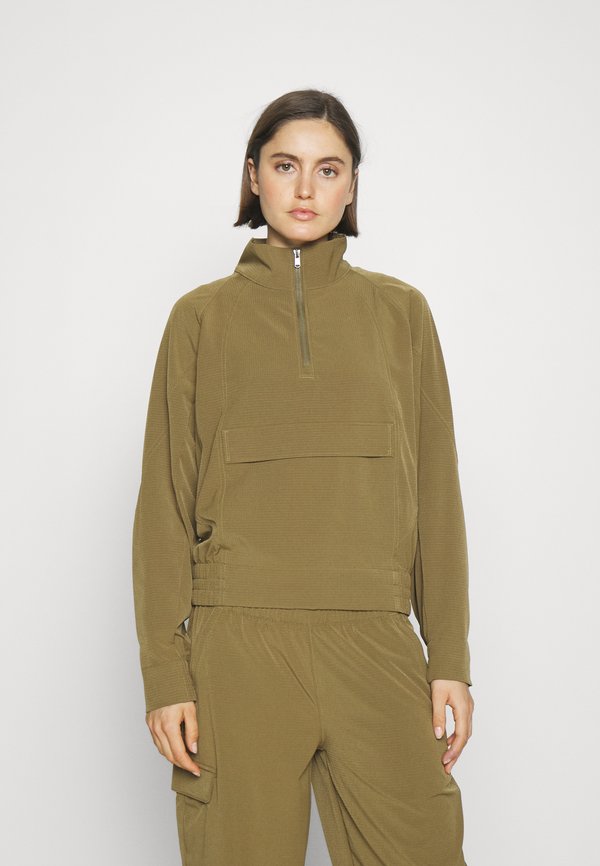 Athleta BOUNDLESS POPOVER