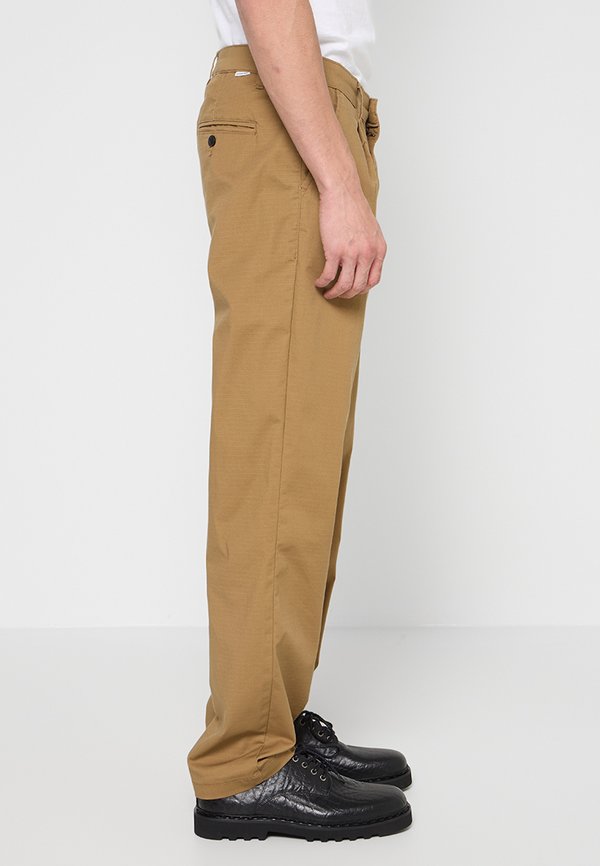 Lindbergh RELAXED FIT