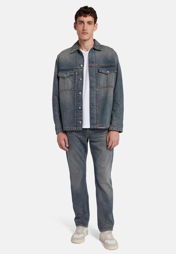 7 for all mankind