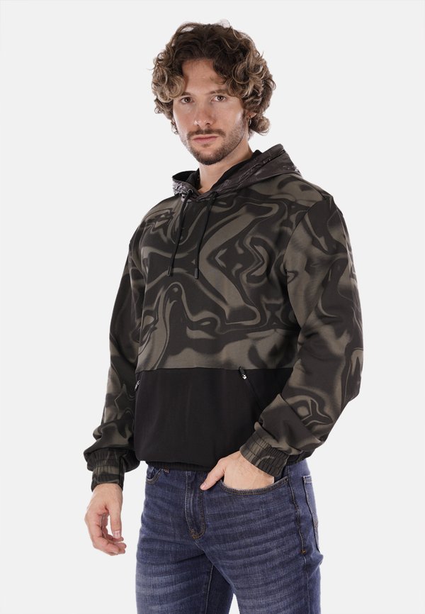 EA7 Emporio Armani
