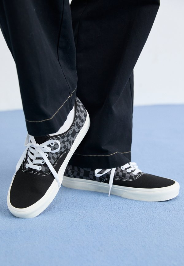 Vans AUTHENTIC UNISEX