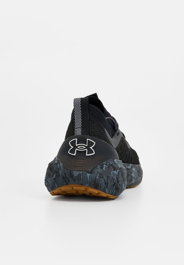 Under Armour  PHANTOM 4