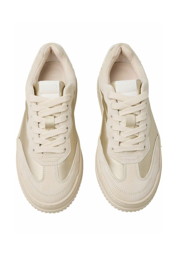 NEWD. SNEAKER