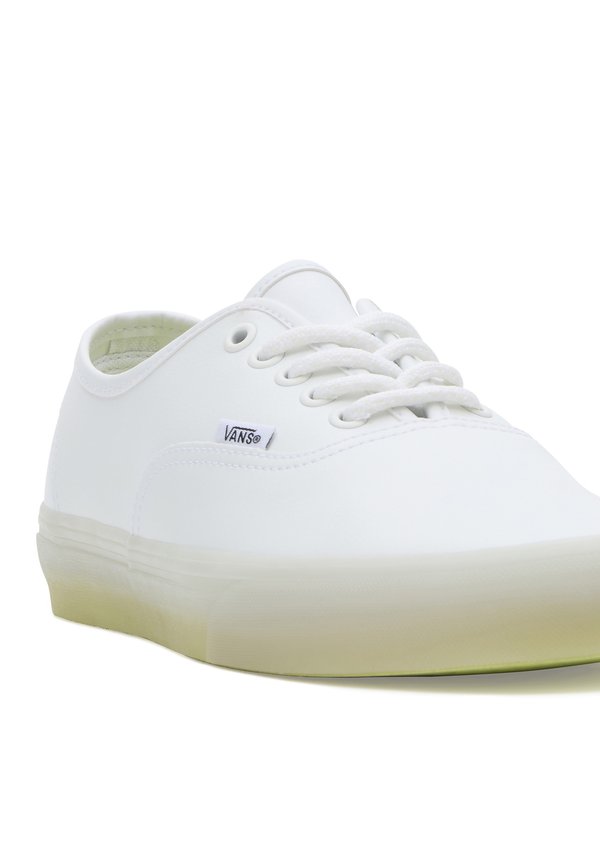 Vans AUTHENTIC UNISEX