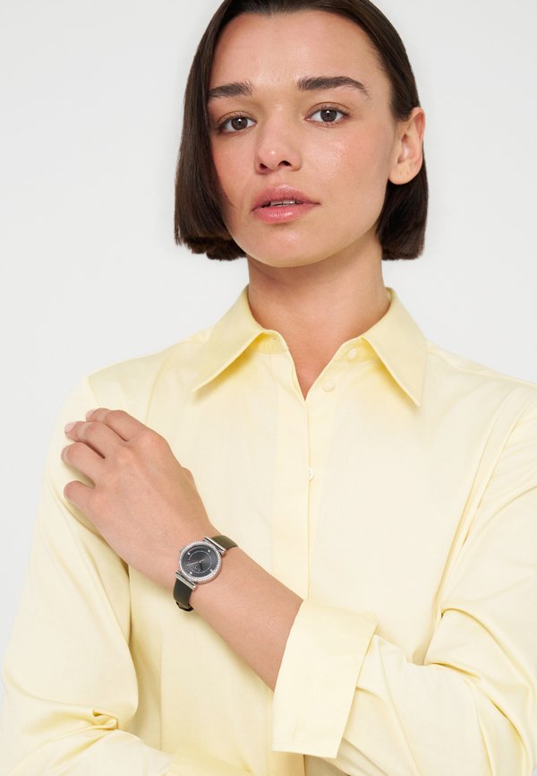 DKNY