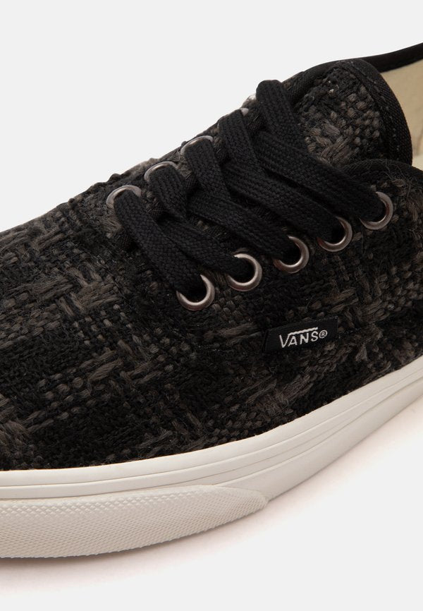 Vans AUTHENTIC UNISEX