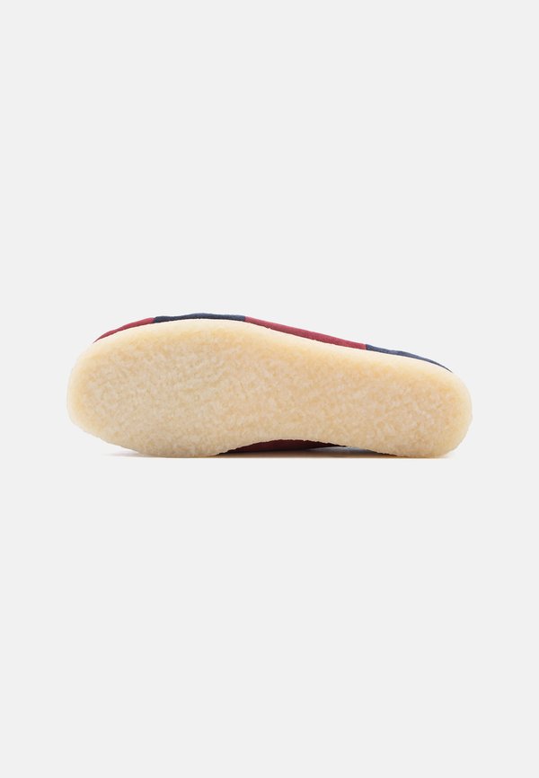 Clarks Originals WALLABEE.