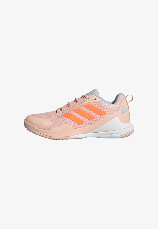 adidas Performance ADIDAS PERFORMANCE NOVAFLIGHT 2 INDOOR SHOES - Volleyball shoes - blush pink   lucid orange   cloud white