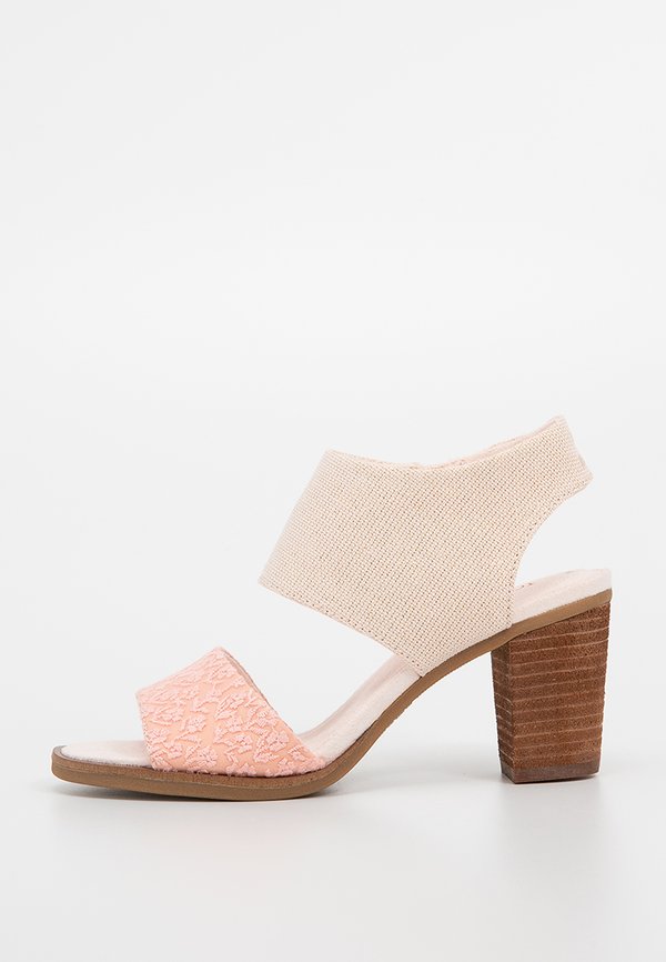 TOMS