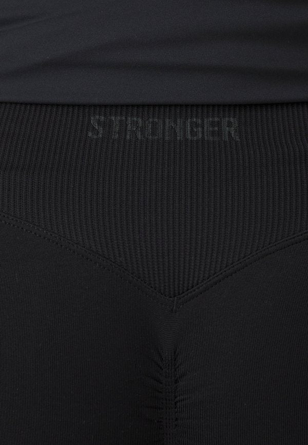 Stronger SEAMLESS CONTOUR SCRUNCH LEGGINGS