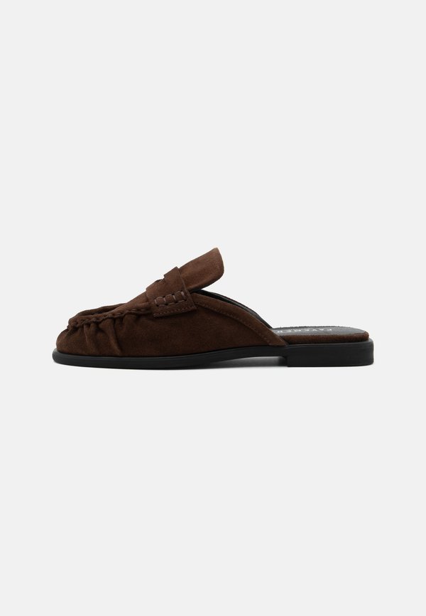 Pavement PAELMIRA MULE