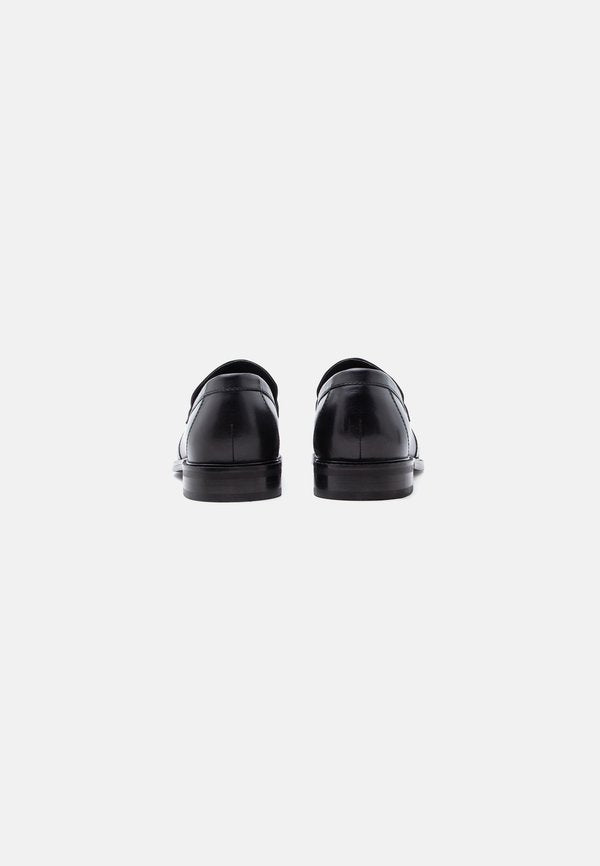 Pier One by Zalando LEATHER