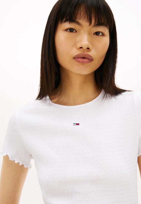 Tommy Jeans SMOCK SLIM SEERSUCKER T-SHIRT