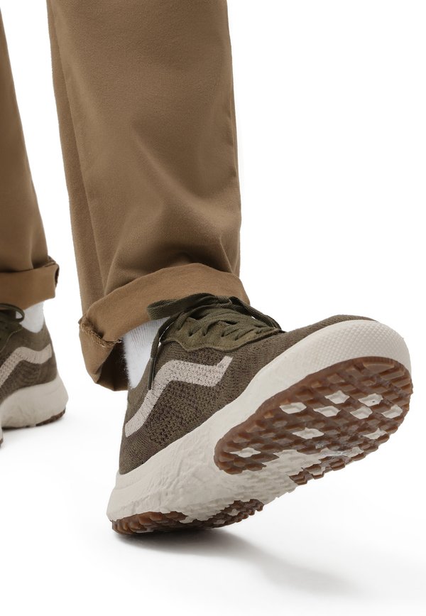 Vans UA ULTRARANGE VR3