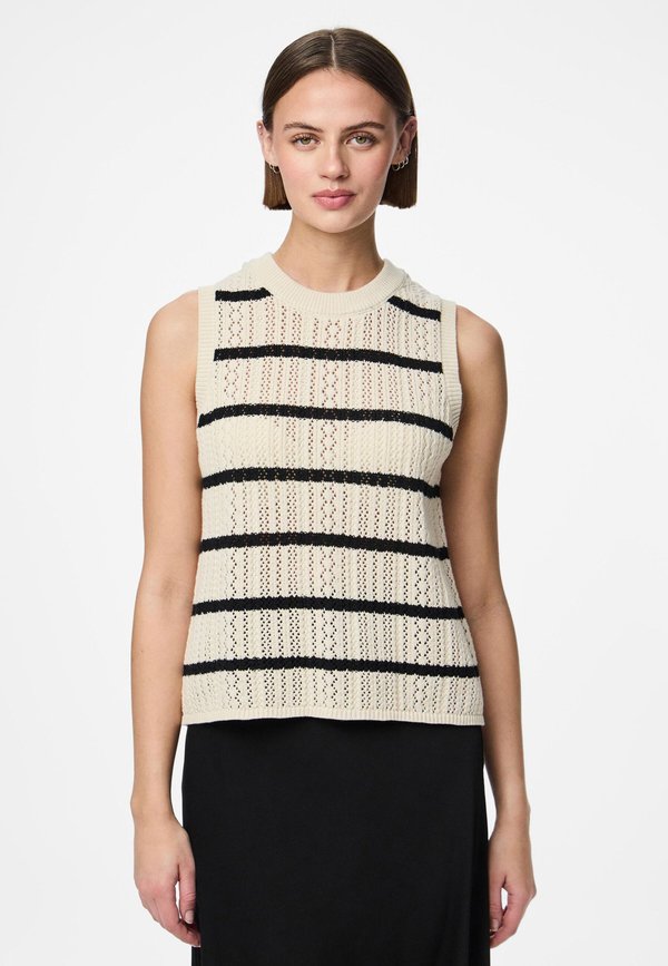 Pieces Knitted PCNUKA