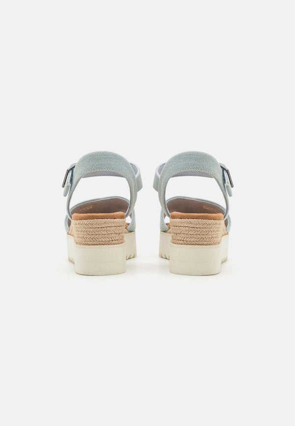 TOMS DIANA