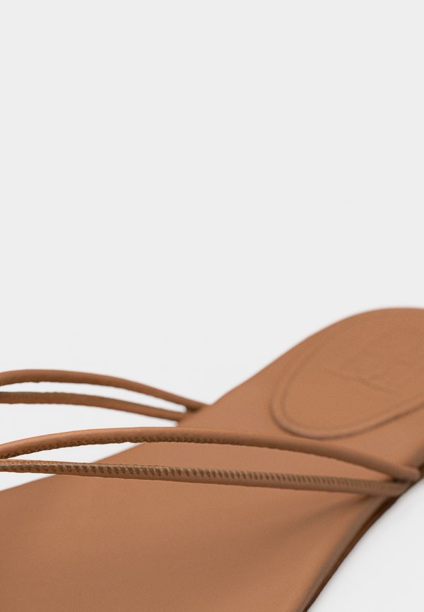 By Malene Birger NATTA HEART