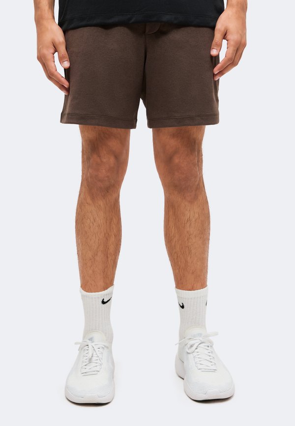 Nike Performance M NK DF PRMRY NANO 7IN SHORT - Sports shorts - baroque brown/light chocolate
