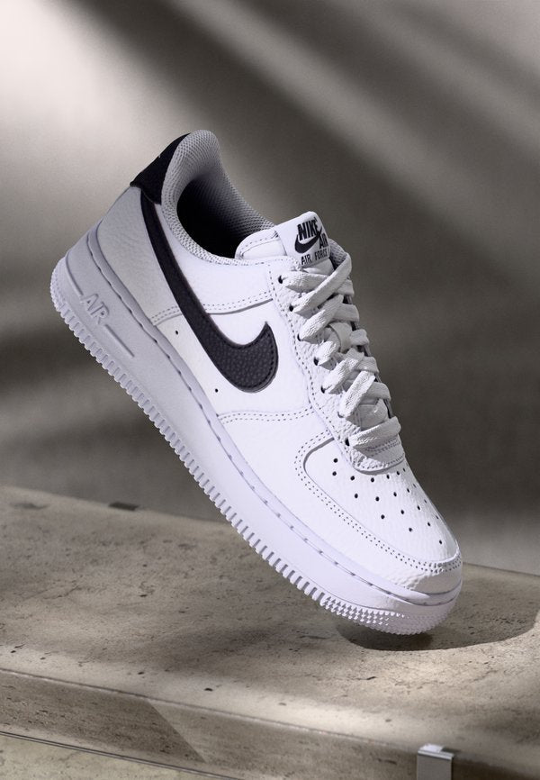 Nike Sportswear AIR FORCE 1 07 - Trainers - white/black