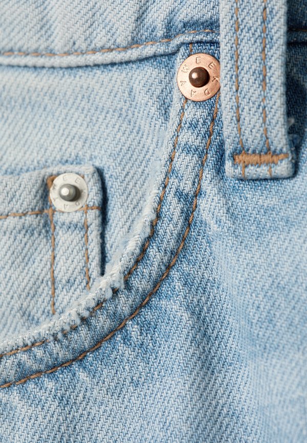 Weekday AMPLE LOW RISE UNISEX