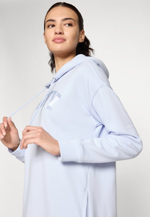 DKNY Sport