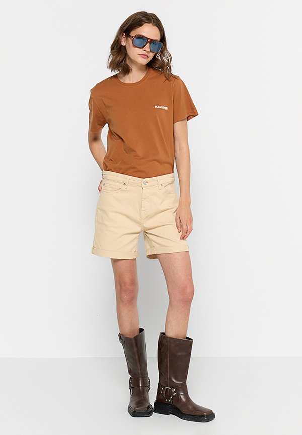 7 for all mankind