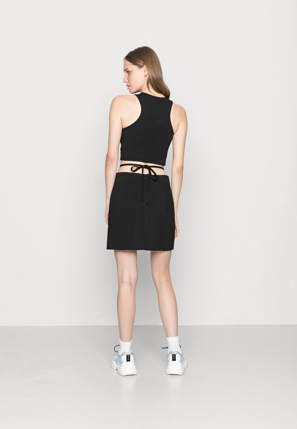 NA-KD TIE DETAIL WAISTBAND