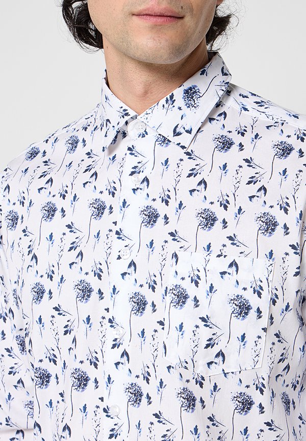 Lindbergh REGULAR FIT