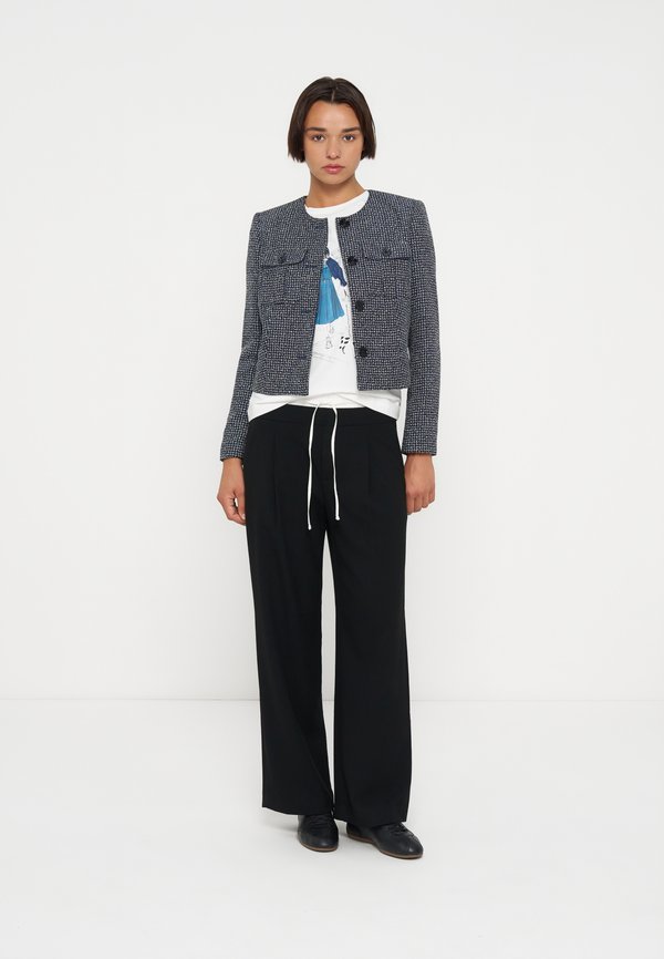 DKNY