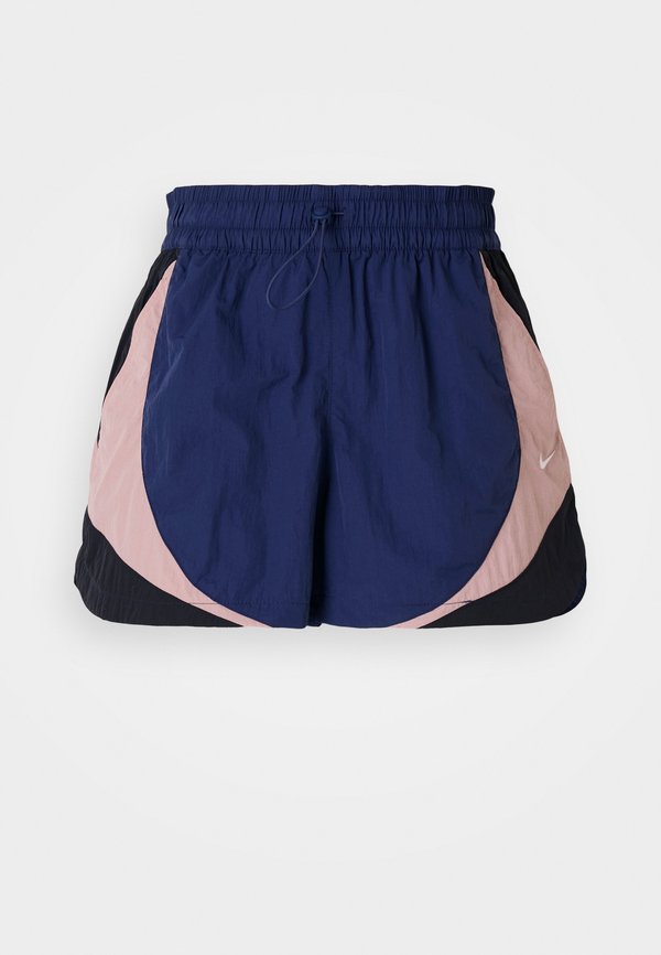 Nike Sportswear STREET 3" TRACK SHORT