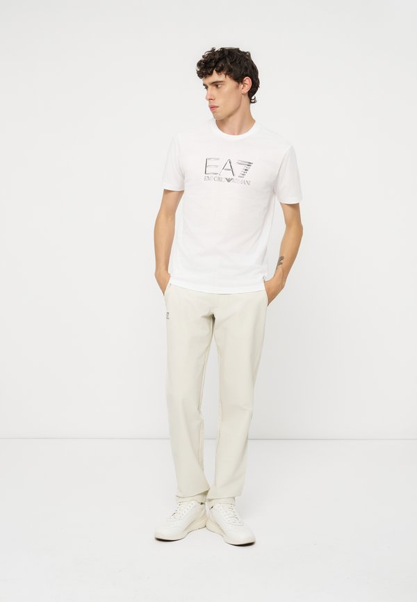 EA7 Emporio Armani