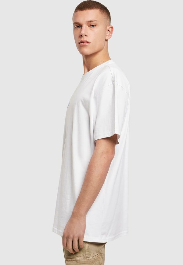 Upscale by Mister Tee BOULEVARD BARBÈS OVERSIZE