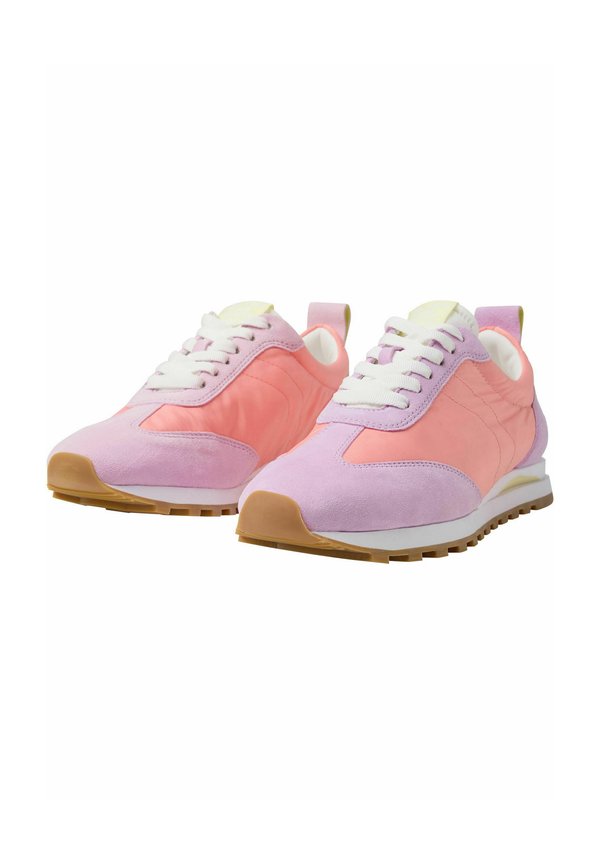 NEWD. SNEAKER