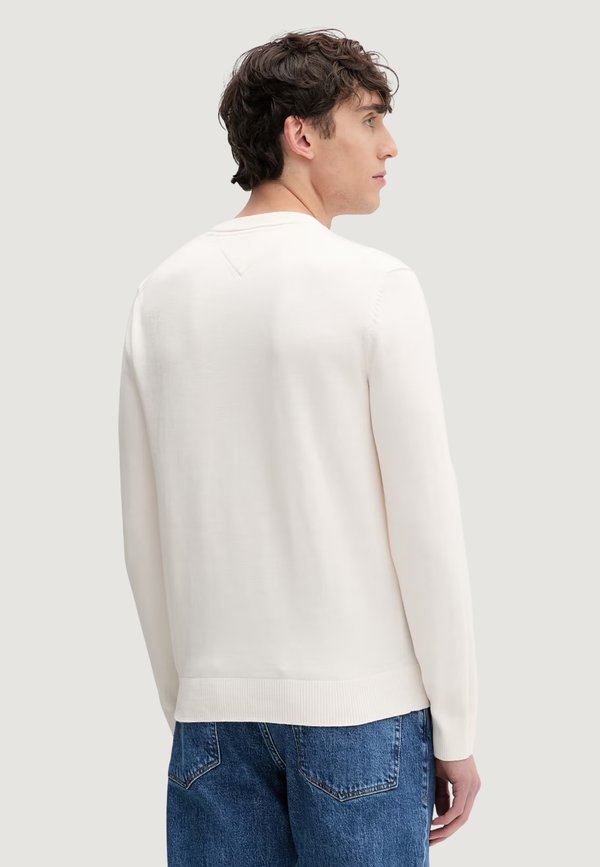 Tommy Jeans SLIM ESSENTIAL LIGHT SWEATER