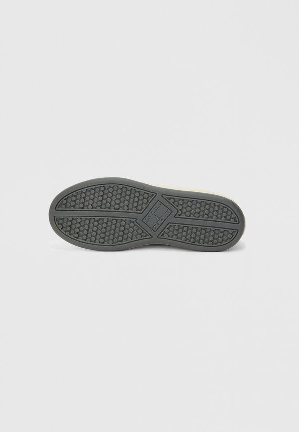 Tommy Jeans ARCHIVE COURT COW PRINT LEATHER TRAINERS