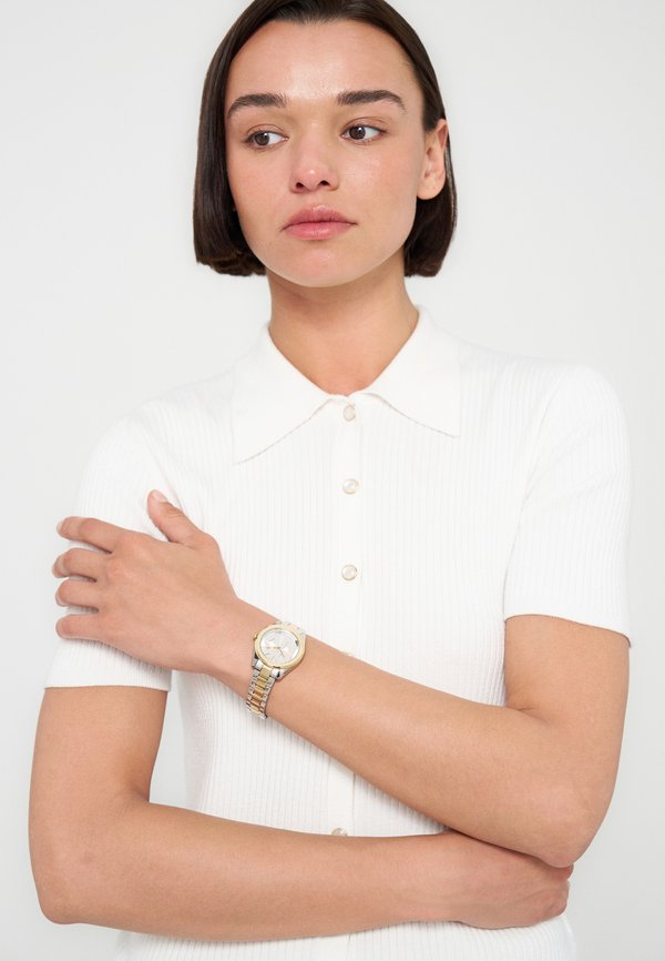 DKNY
