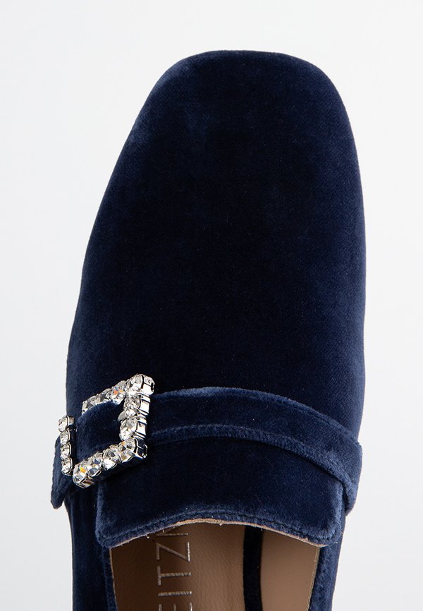 Stuart Weitzman GEO